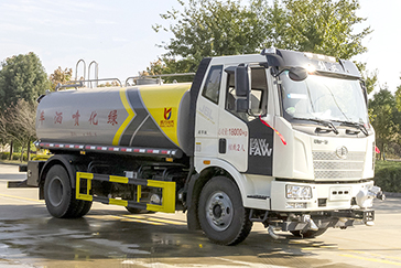 解放J6L洒水车（13.3方）