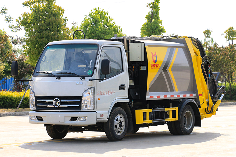 凯马蓝牌压缩垃圾车（4.5方）