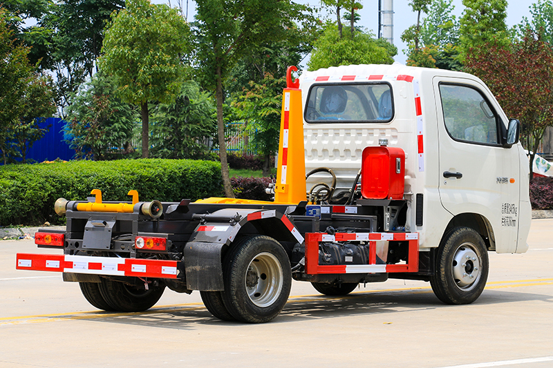 （蓝牌）福田祥菱钩臂垃圾车（3方）