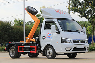 （蓝牌）东风途逸钩臂垃圾车（3方）