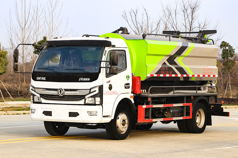 东风大多利卡10方清洗吸污车（方罐）