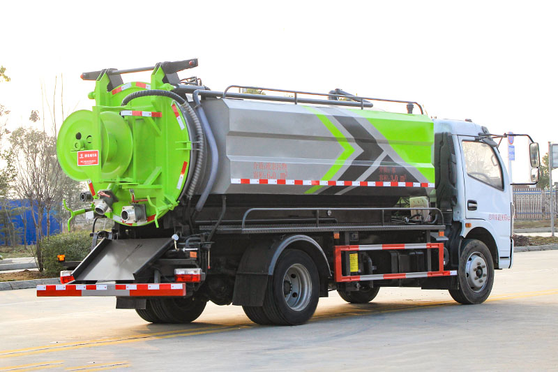 东风大多利卡10方清洗吸污车（方罐）