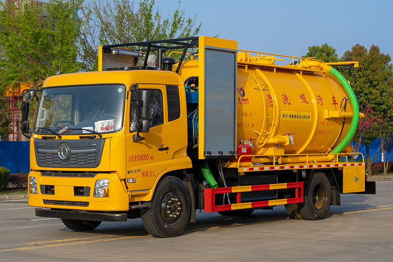 东风天锦清洗吸污车带电控（副发）