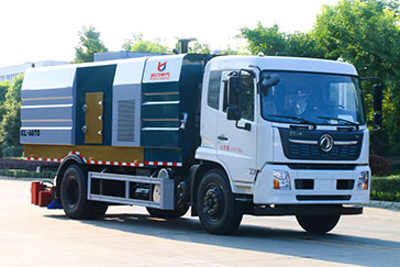 东风天锦吸尘车