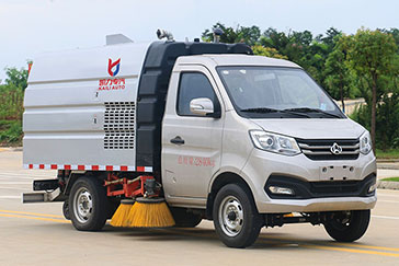 长安2方小型扫路车参数配置