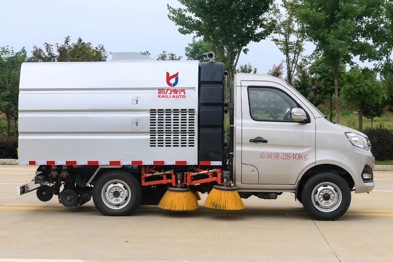 长安2方小型扫路车参数配置