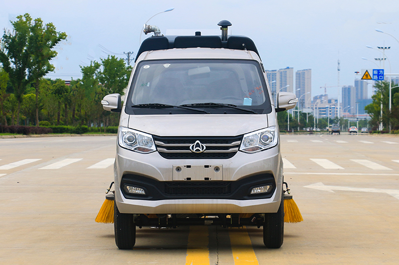 长安2方小型扫路车参数配置