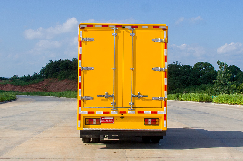 江铃100kw电源车