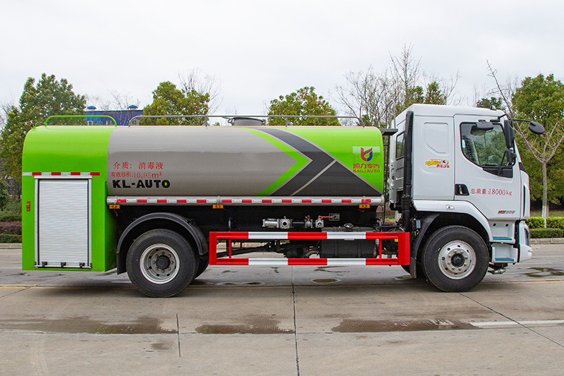 柳汽消防洒水车