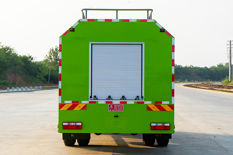 东风D9-12方-消防洒水车