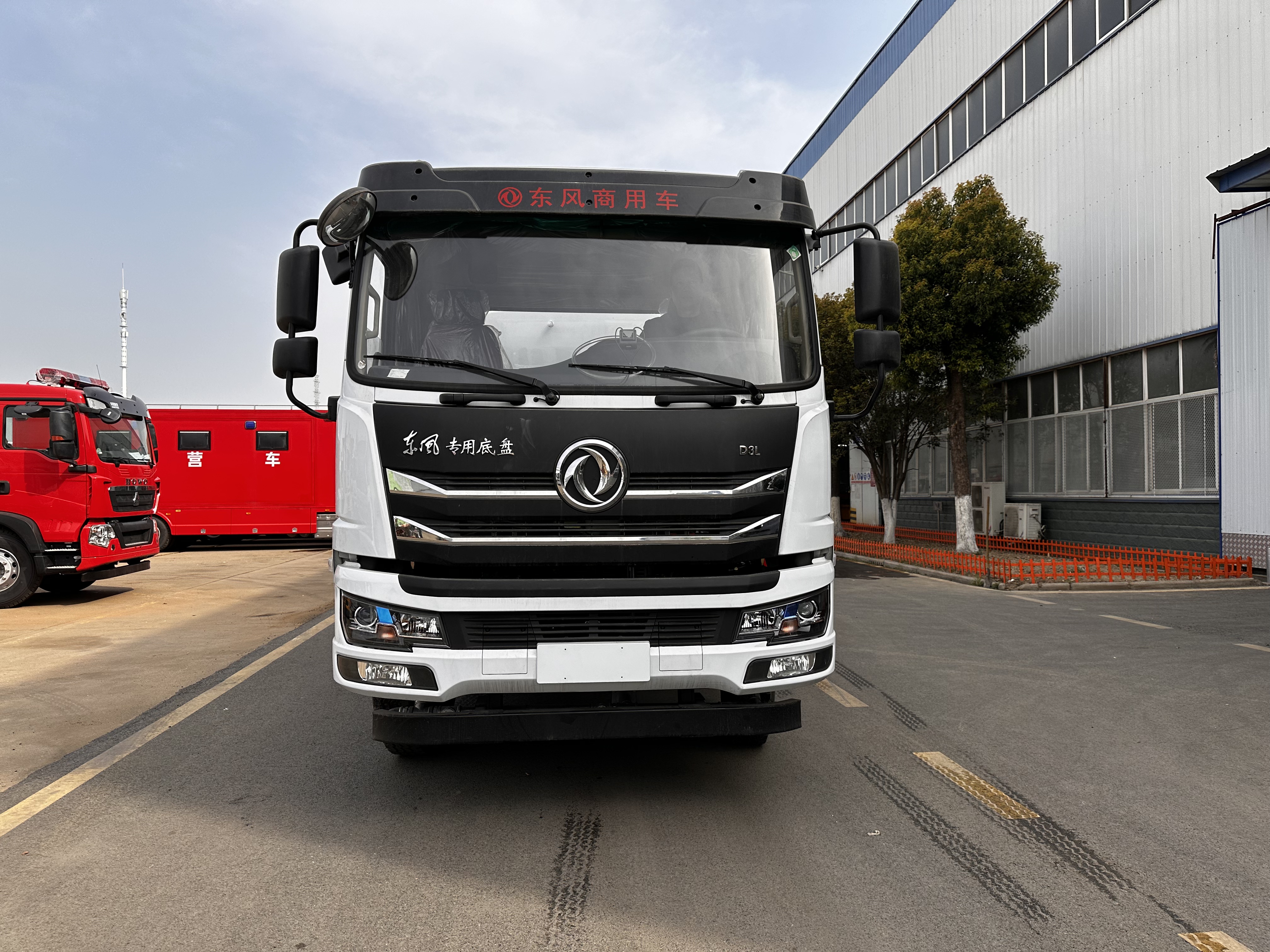 东风专底12吨洒水车