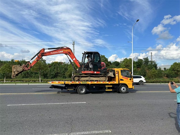 江淮骏铃爬山虎Pro版蓝牌重载清障车