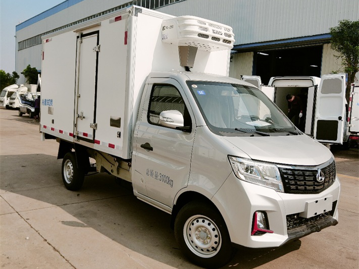 长安跨越3米小型冷藏车