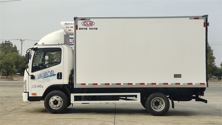 解放虎4.2米冷藏车