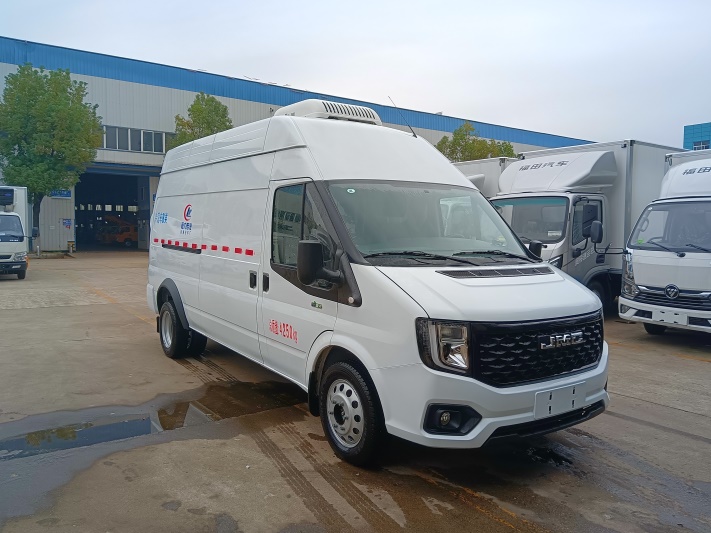 江铃福顺面包冷藏车