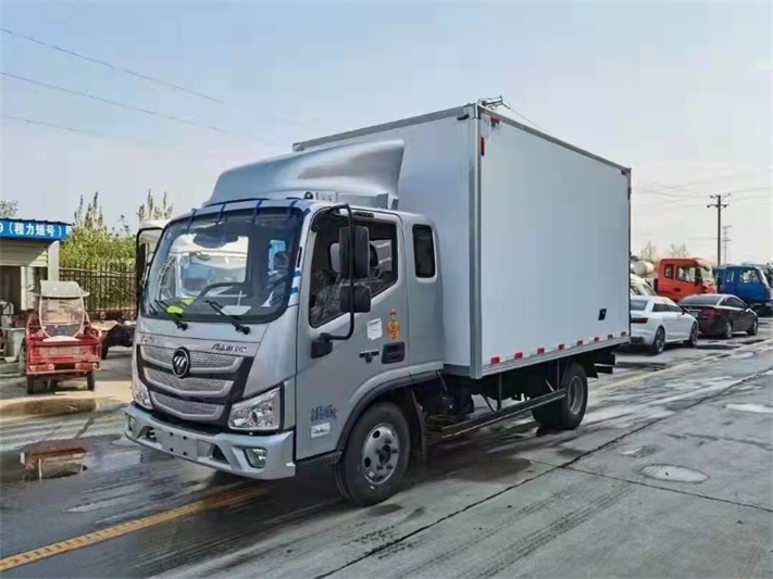 福田欧马可4.2米宽体冷藏车