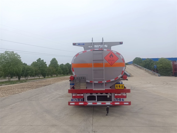 解放9.8方加油车