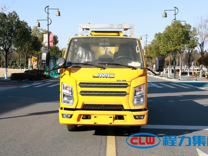 程力威牌江铃防撞缓冲车