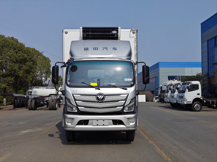 5.1米福田欧航A小黄牌220马力冷藏车