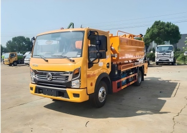 清洗吸污车