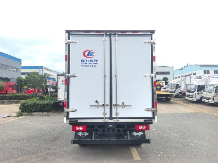 4.2m福田领航大G冷藏车