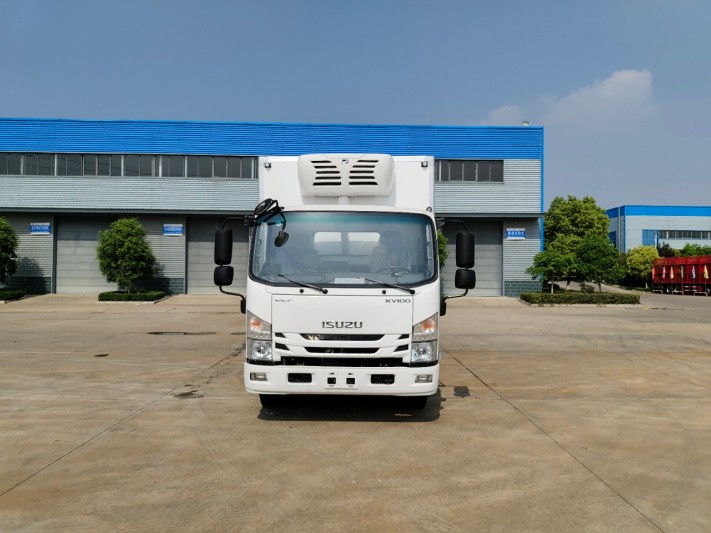 4.2米蓝牌五十铃KV100冷藏车