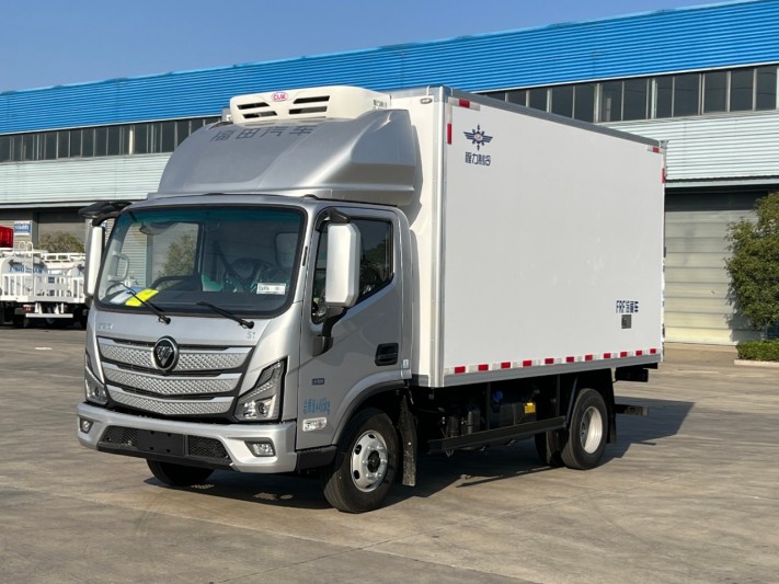 福田欧马可3.0排量210马力冷藏车