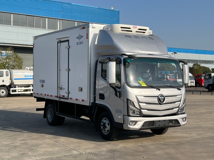 福田欧马可3.0排量210马力冷藏车