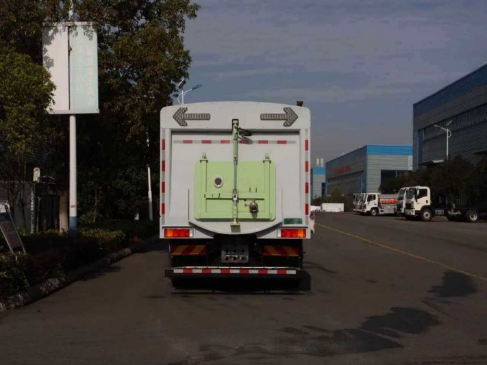 14吨纯电动东风华神洗扫车
