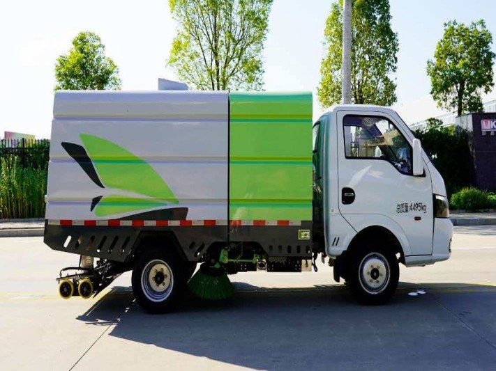 程力威牌4495东风华神比亚迪纯电动洗扫车