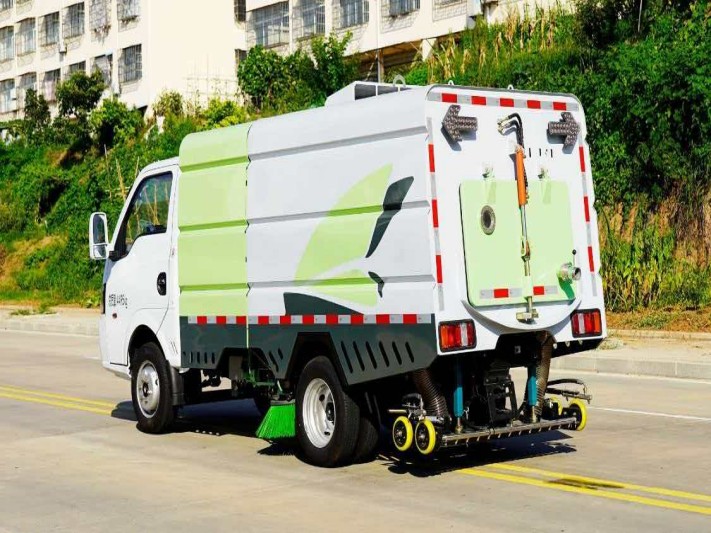 程力威牌4495东风华神比亚迪纯电动洗扫车