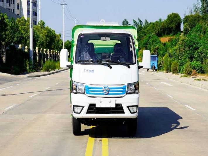 程力威牌4495东风华神比亚迪纯电动洗扫车